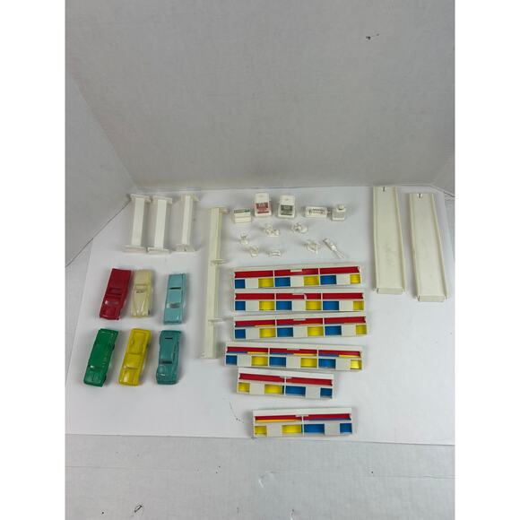 Vintage 1960s Brumberger Tri‑Level Service Station Steel Construction Set w/ Box - Picture 12 of 16